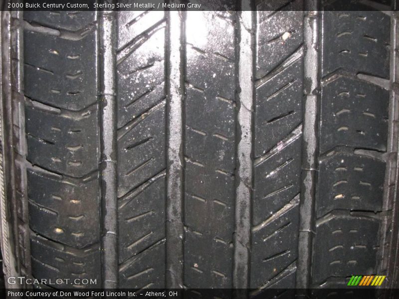 Sterling Silver Metallic / Medium Gray 2000 Buick Century Custom