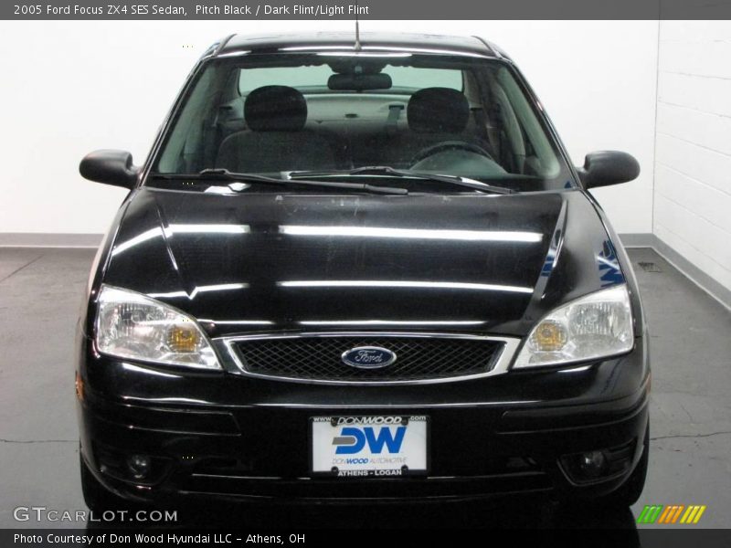Pitch Black / Dark Flint/Light Flint 2005 Ford Focus ZX4 SES Sedan