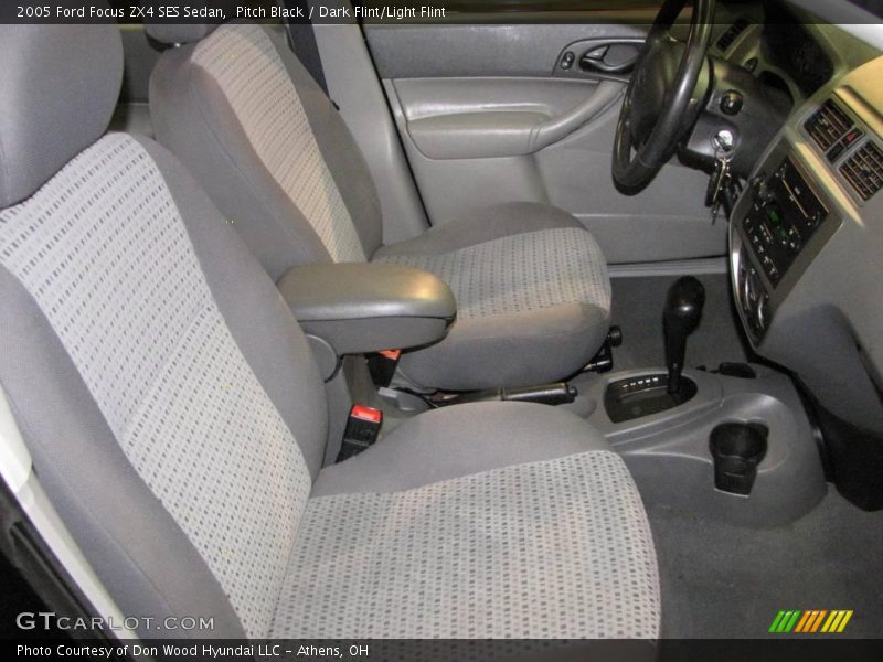Pitch Black / Dark Flint/Light Flint 2005 Ford Focus ZX4 SES Sedan