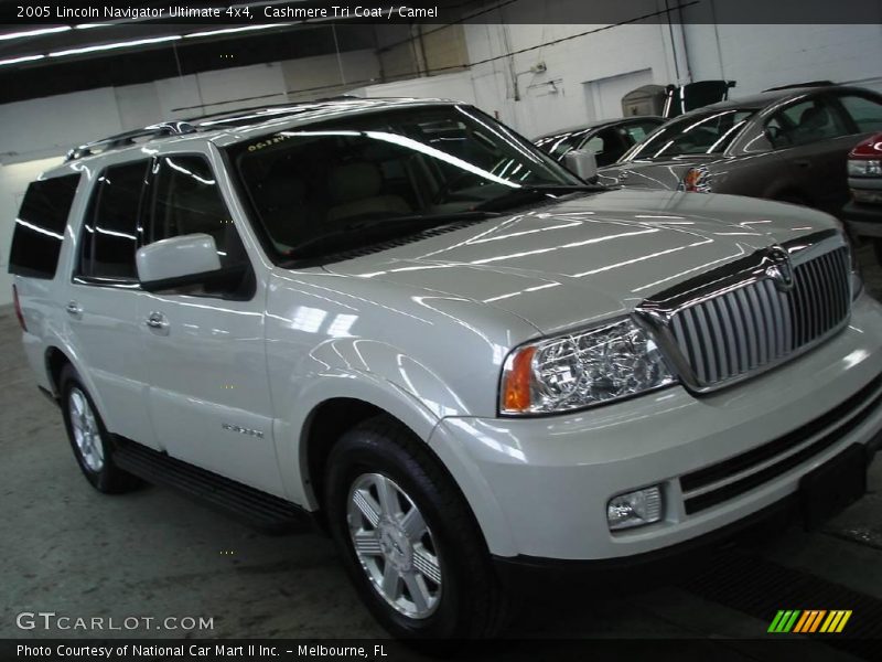 Cashmere Tri Coat / Camel 2005 Lincoln Navigator Ultimate 4x4