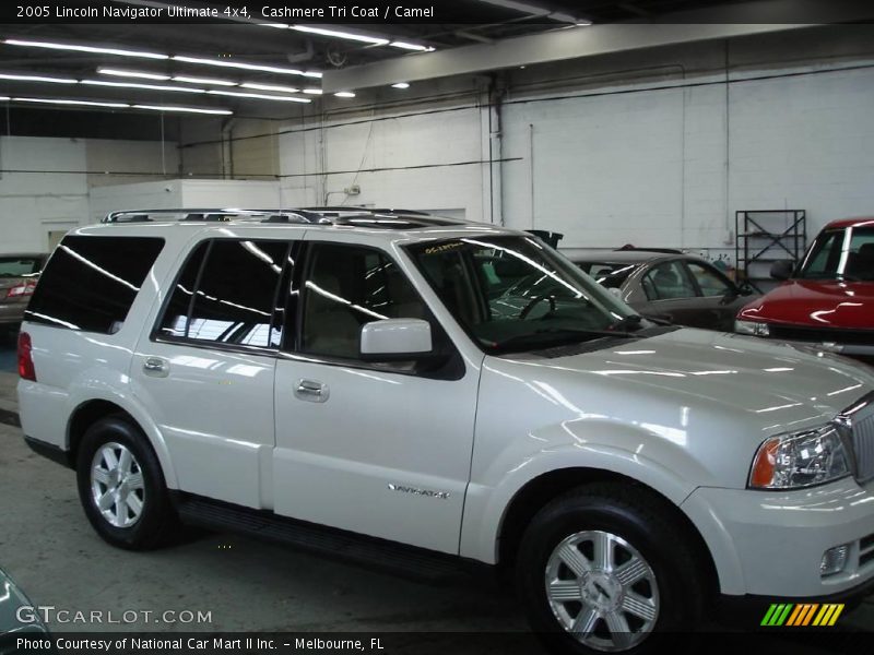 Cashmere Tri Coat / Camel 2005 Lincoln Navigator Ultimate 4x4