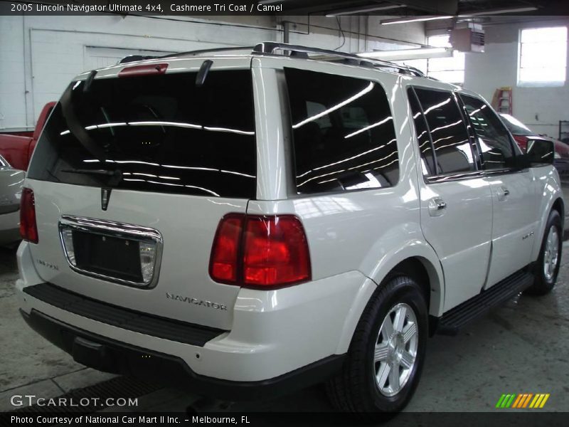 Cashmere Tri Coat / Camel 2005 Lincoln Navigator Ultimate 4x4