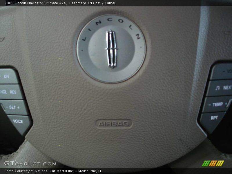 Cashmere Tri Coat / Camel 2005 Lincoln Navigator Ultimate 4x4