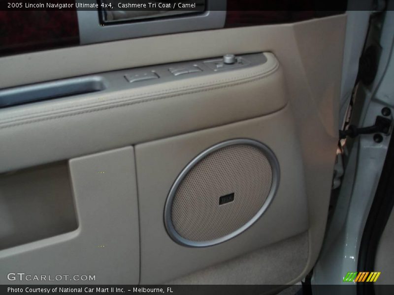 Cashmere Tri Coat / Camel 2005 Lincoln Navigator Ultimate 4x4