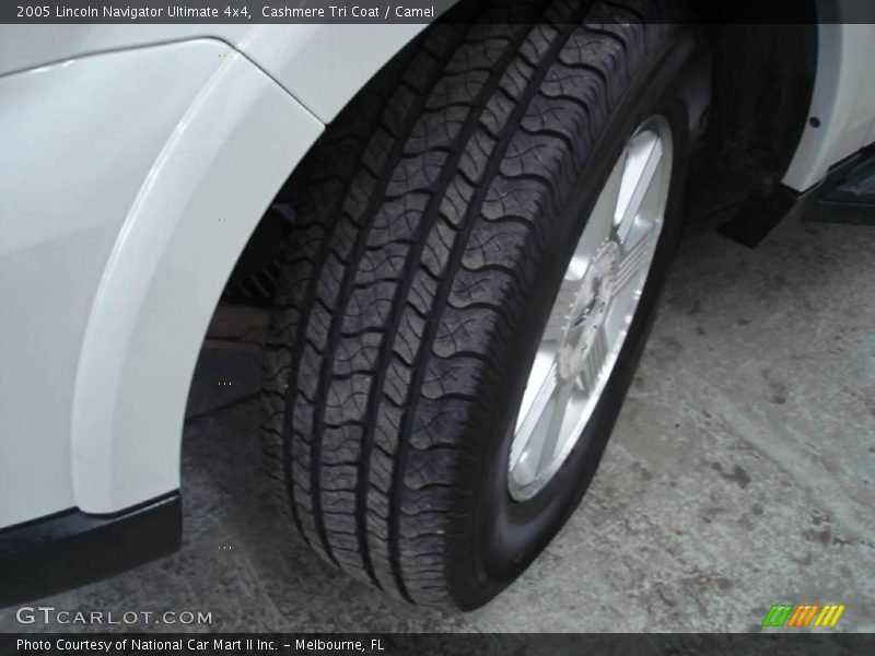 Cashmere Tri Coat / Camel 2005 Lincoln Navigator Ultimate 4x4