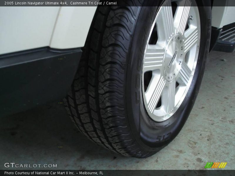 Cashmere Tri Coat / Camel 2005 Lincoln Navigator Ultimate 4x4