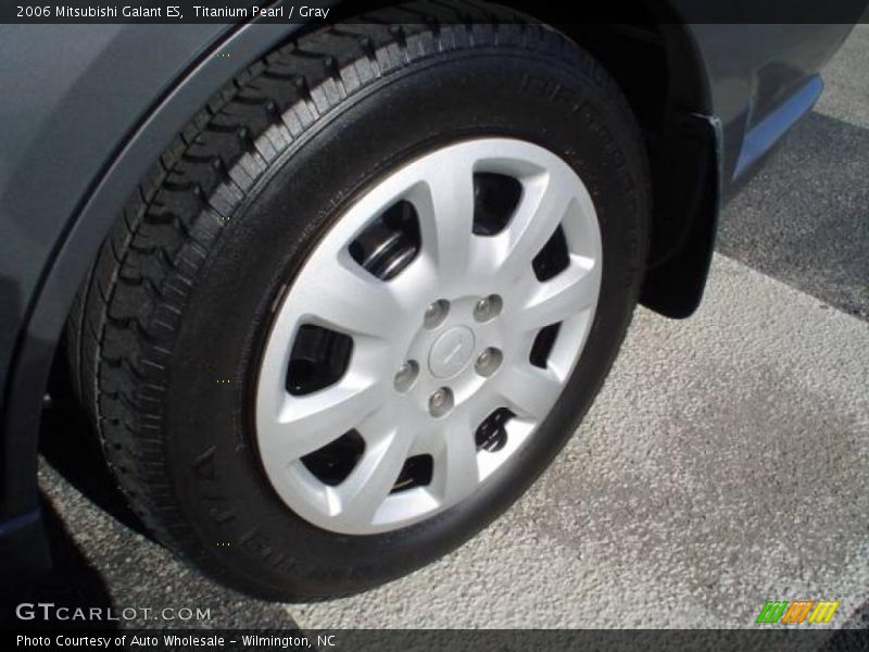Titanium Pearl / Gray 2006 Mitsubishi Galant ES
