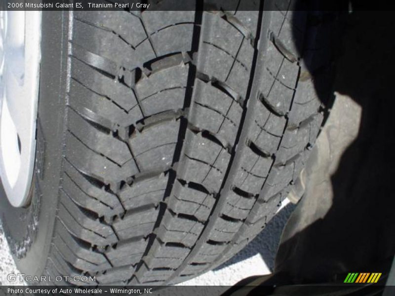 Titanium Pearl / Gray 2006 Mitsubishi Galant ES