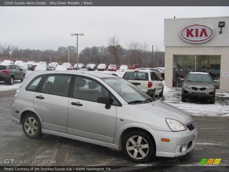 Silky Silver Metallic / Black 2006 Suzuki Aerio Sedan