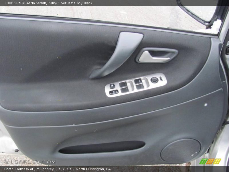 Silky Silver Metallic / Black 2006 Suzuki Aerio Sedan