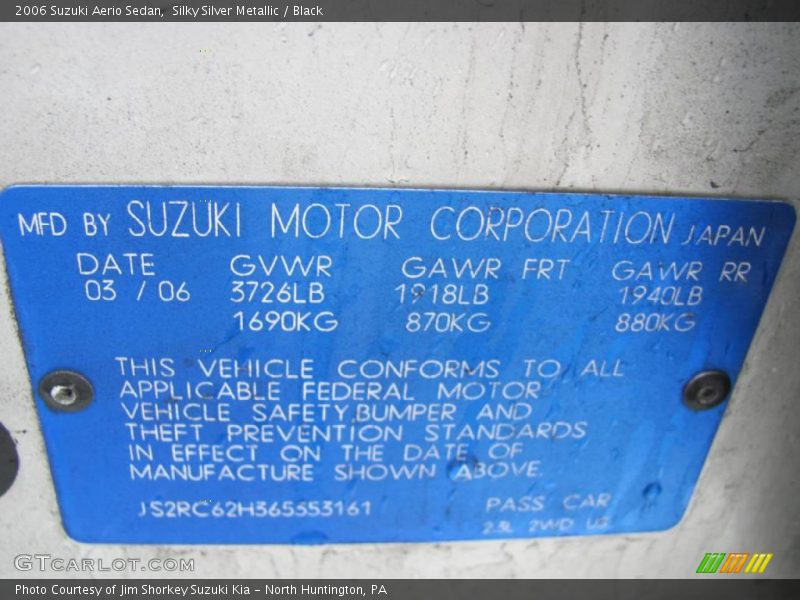 Silky Silver Metallic / Black 2006 Suzuki Aerio Sedan
