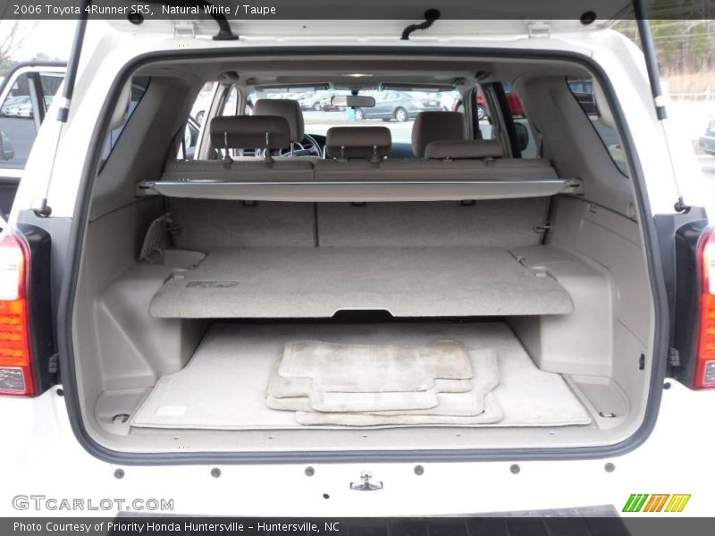 Natural White / Taupe 2006 Toyota 4Runner SR5