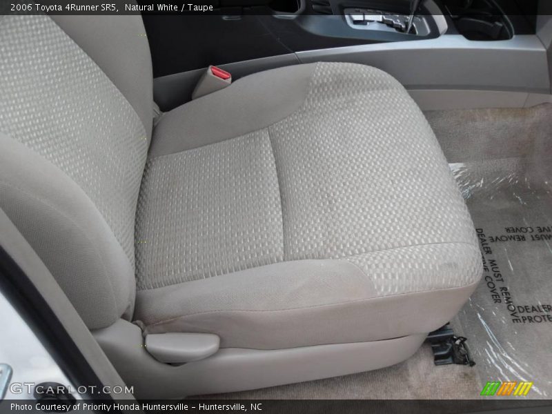 Natural White / Taupe 2006 Toyota 4Runner SR5