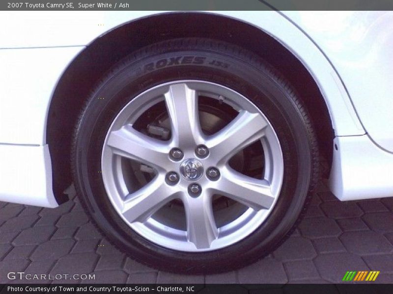 Super White / Ash 2007 Toyota Camry SE