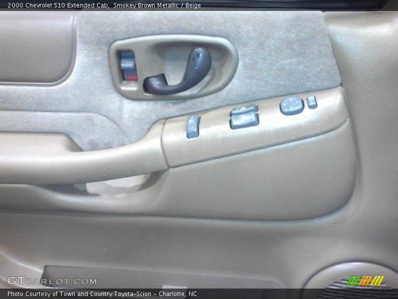 Smokey Brown Metallic / Beige 2000 Chevrolet S10 Extended Cab