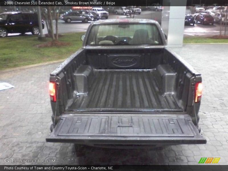 Smokey Brown Metallic / Beige 2000 Chevrolet S10 Extended Cab