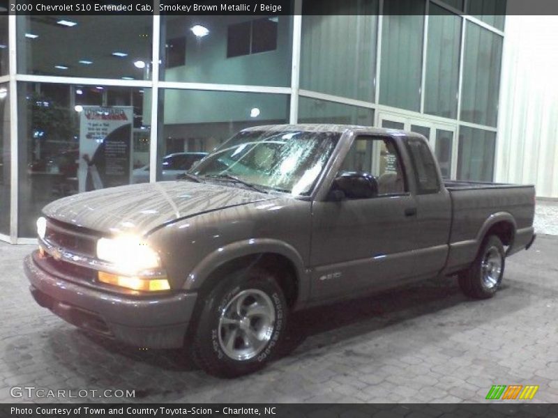 Smokey Brown Metallic / Beige 2000 Chevrolet S10 Extended Cab