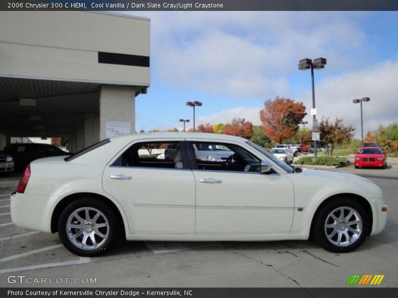 Cool Vanilla / Dark Slate Gray/Light Graystone 2006 Chrysler 300 C HEMI