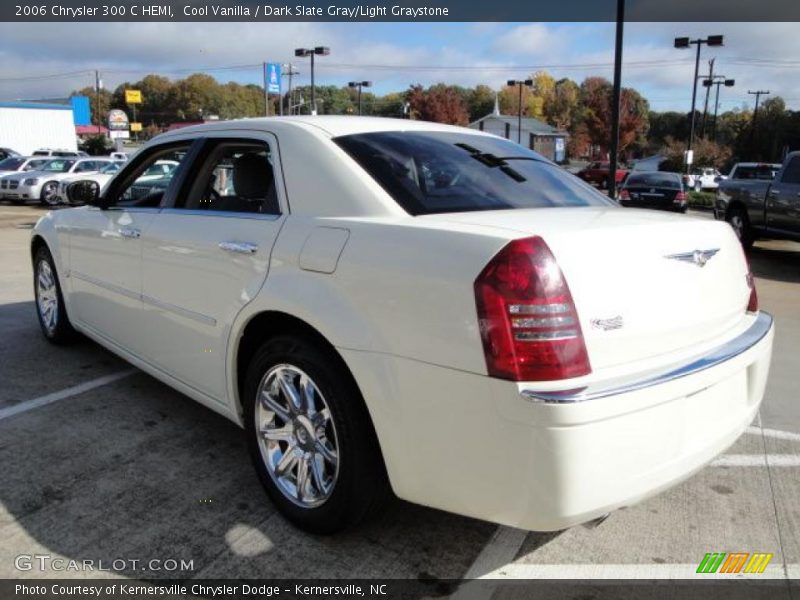 Cool Vanilla / Dark Slate Gray/Light Graystone 2006 Chrysler 300 C HEMI
