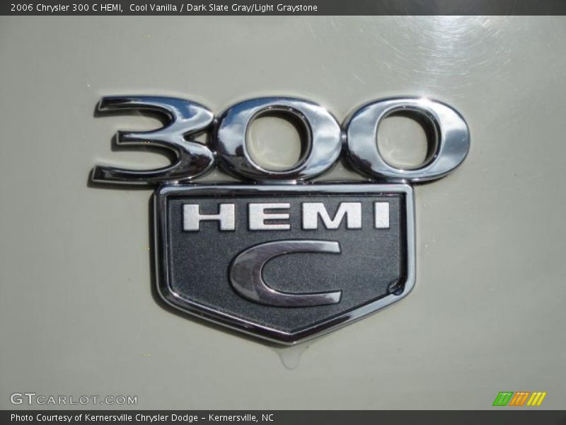 Cool Vanilla / Dark Slate Gray/Light Graystone 2006 Chrysler 300 C HEMI