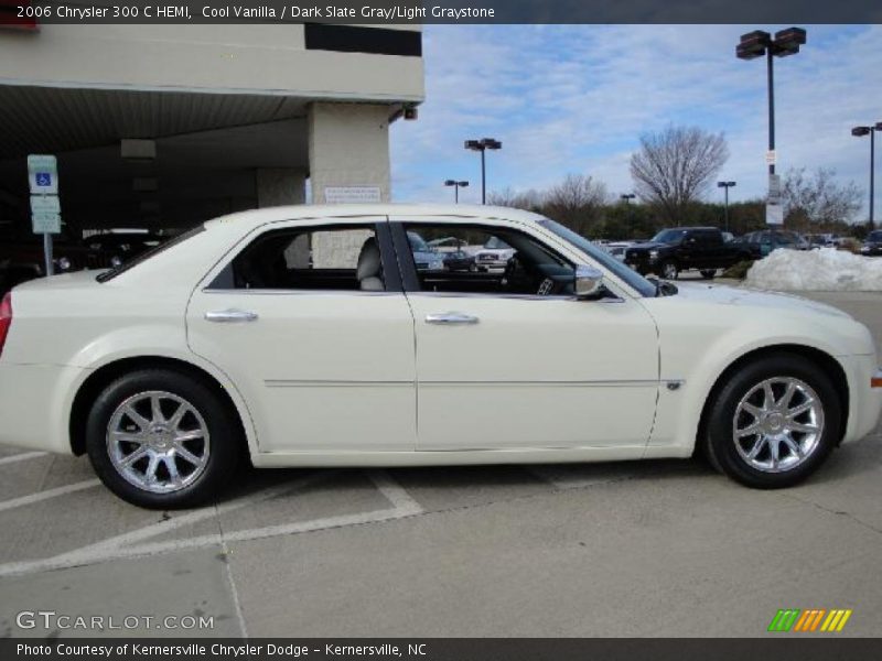 Cool Vanilla / Dark Slate Gray/Light Graystone 2006 Chrysler 300 C HEMI