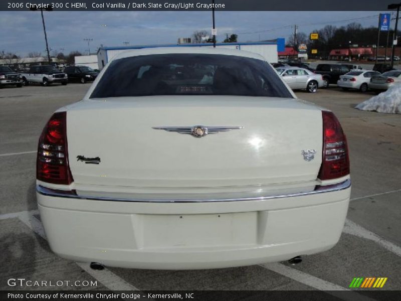 Cool Vanilla / Dark Slate Gray/Light Graystone 2006 Chrysler 300 C HEMI
