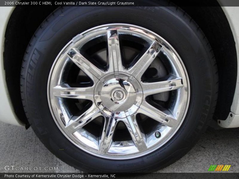 Cool Vanilla / Dark Slate Gray/Light Graystone 2006 Chrysler 300 C HEMI