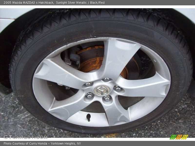 Sunlight Silver Metallic / Black/Red 2005 Mazda MAZDA3 s Hatchback