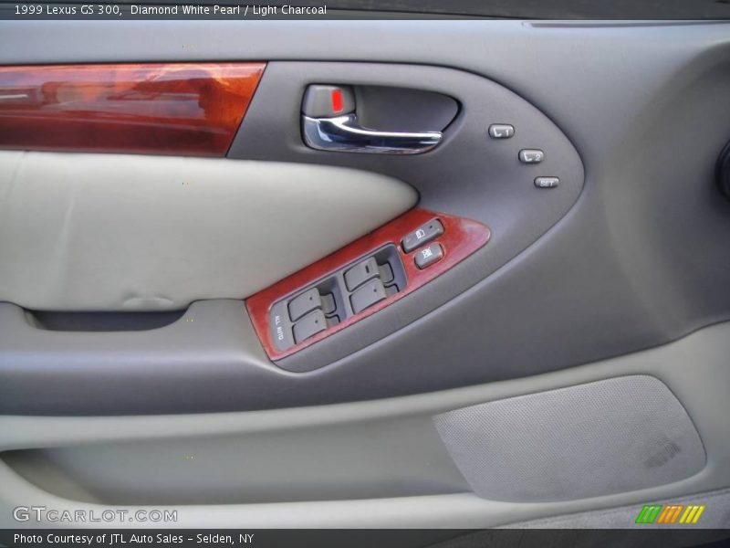 Diamond White Pearl / Light Charcoal 1999 Lexus GS 300