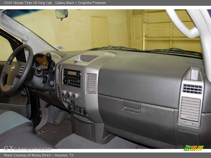 Galaxy Black / Graphite/Titanium 2005 Nissan Titan XE King Cab