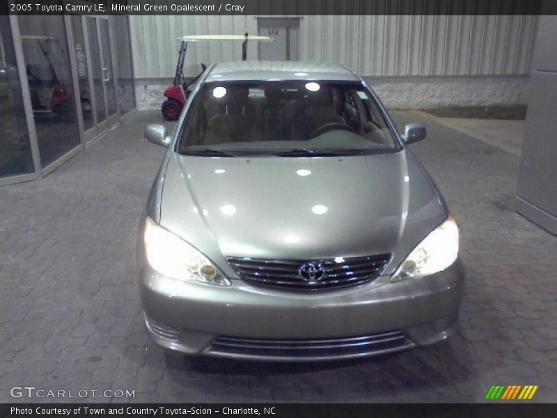 Mineral Green Opalescent / Gray 2005 Toyota Camry LE