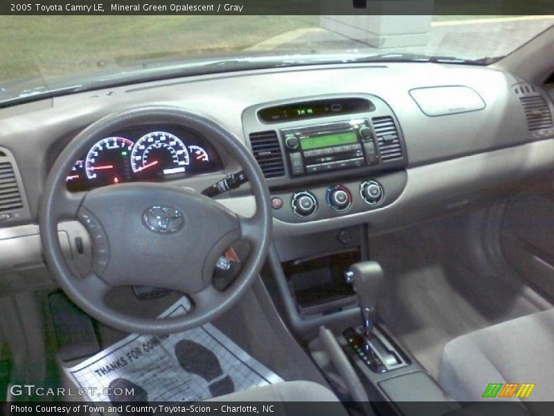 Mineral Green Opalescent / Gray 2005 Toyota Camry LE