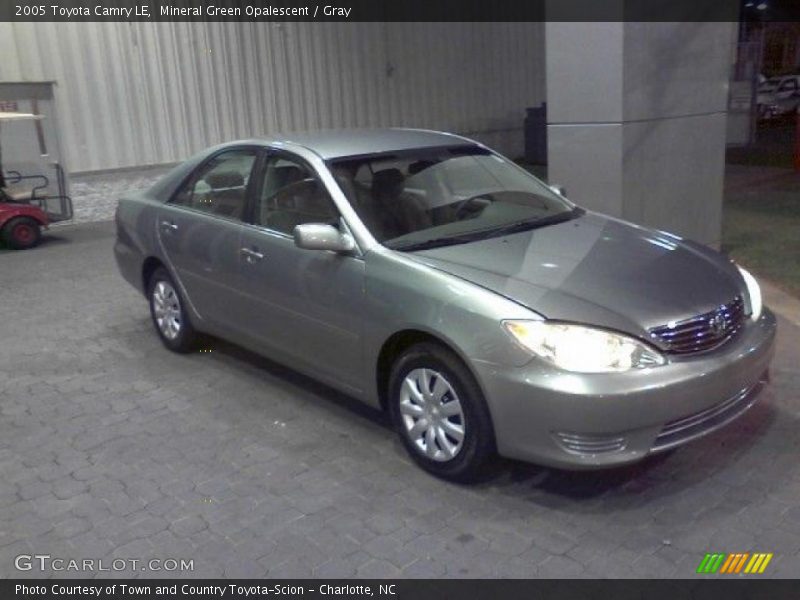 Mineral Green Opalescent / Gray 2005 Toyota Camry LE