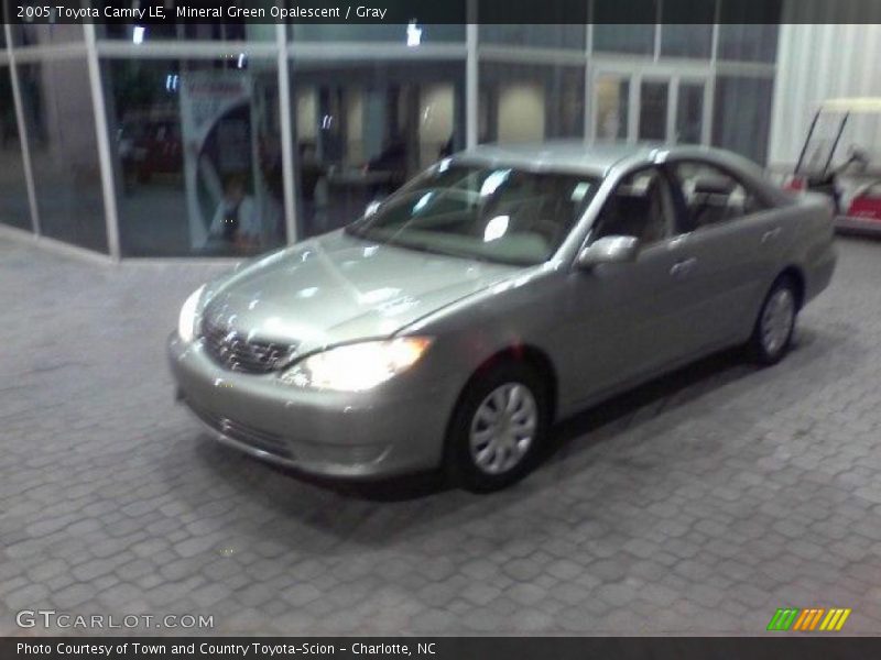 Mineral Green Opalescent / Gray 2005 Toyota Camry LE