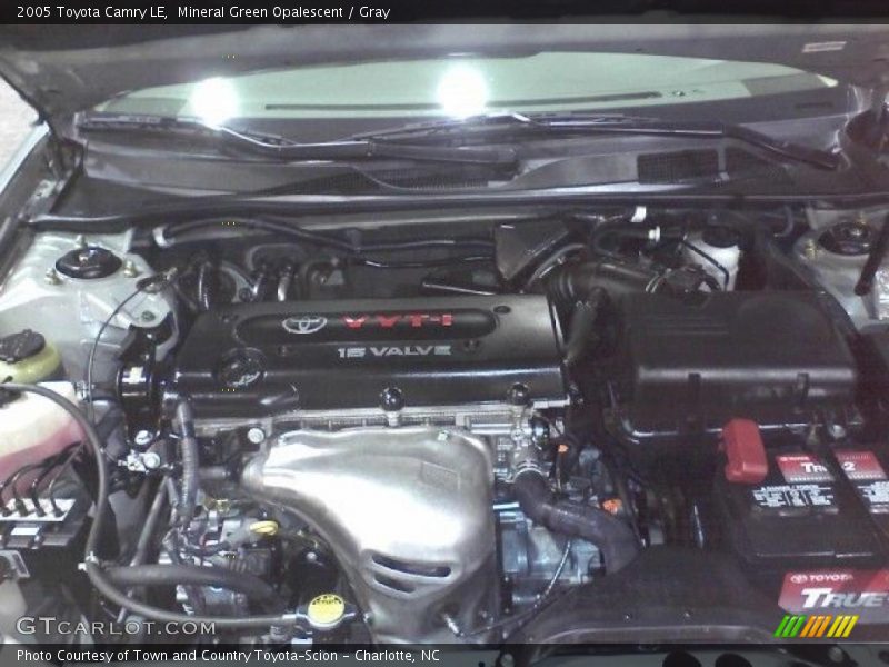 Mineral Green Opalescent / Gray 2005 Toyota Camry LE
