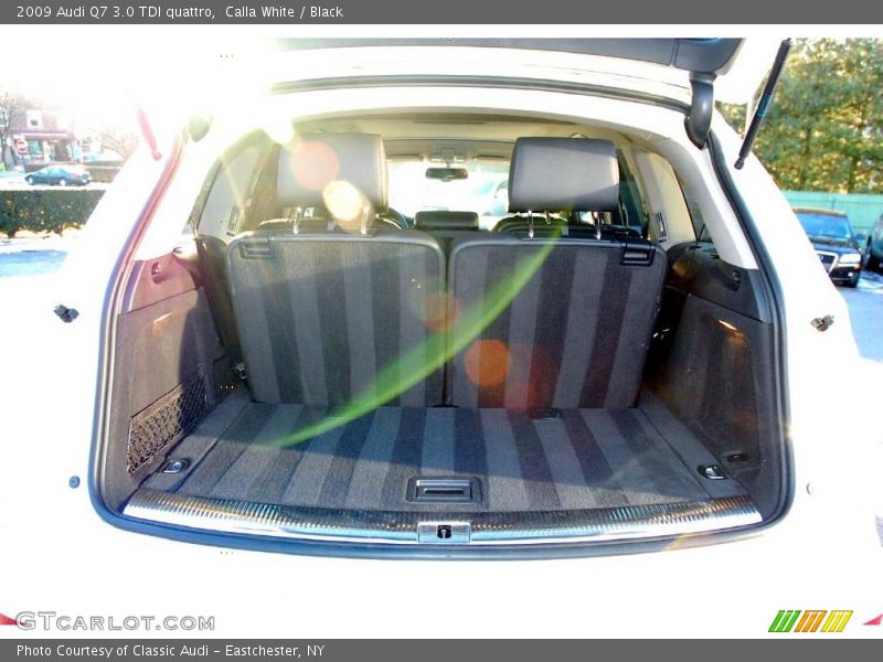 Calla White / Black 2009 Audi Q7 3.0 TDI quattro