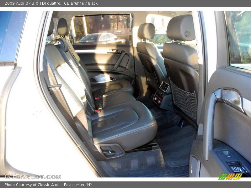 Calla White / Black 2009 Audi Q7 3.0 TDI quattro