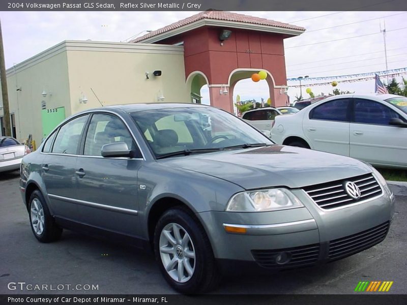 Reflex Silver Metallic / Grey 2004 Volkswagen Passat GLS Sedan