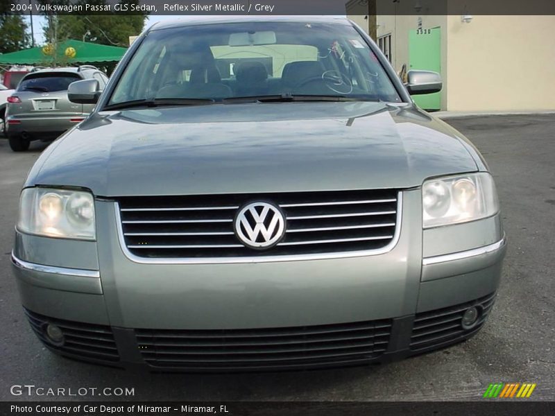 Reflex Silver Metallic / Grey 2004 Volkswagen Passat GLS Sedan
