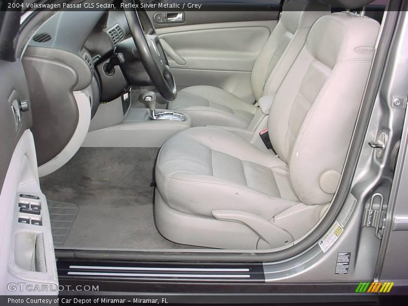 Reflex Silver Metallic / Grey 2004 Volkswagen Passat GLS Sedan