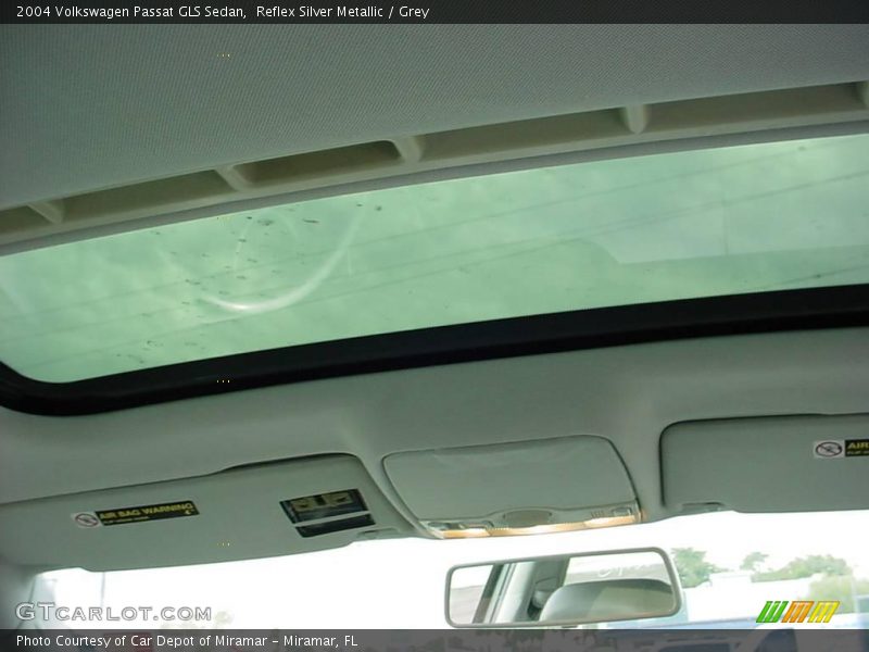 Reflex Silver Metallic / Grey 2004 Volkswagen Passat GLS Sedan