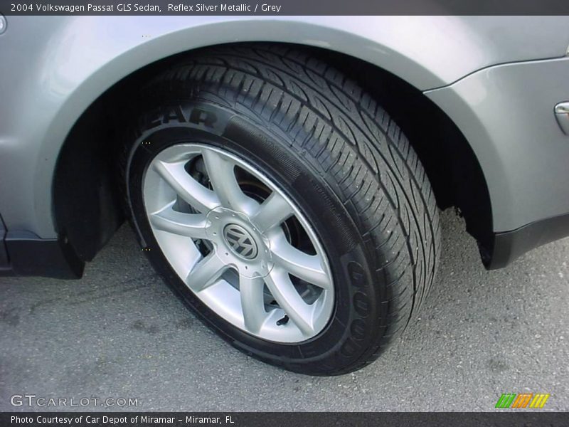 Reflex Silver Metallic / Grey 2004 Volkswagen Passat GLS Sedan