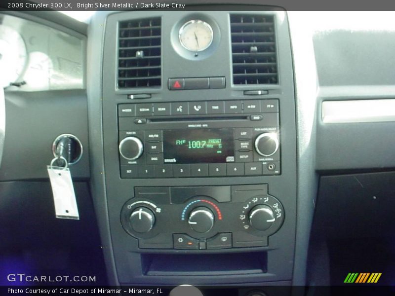 Bright Silver Metallic / Dark Slate Gray 2008 Chrysler 300 LX
