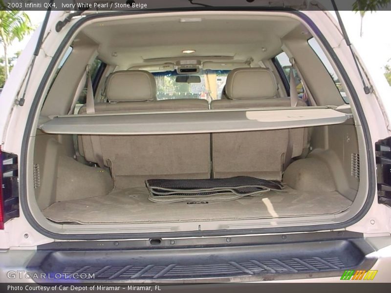 Ivory White Pearl / Stone Beige 2003 Infiniti QX4