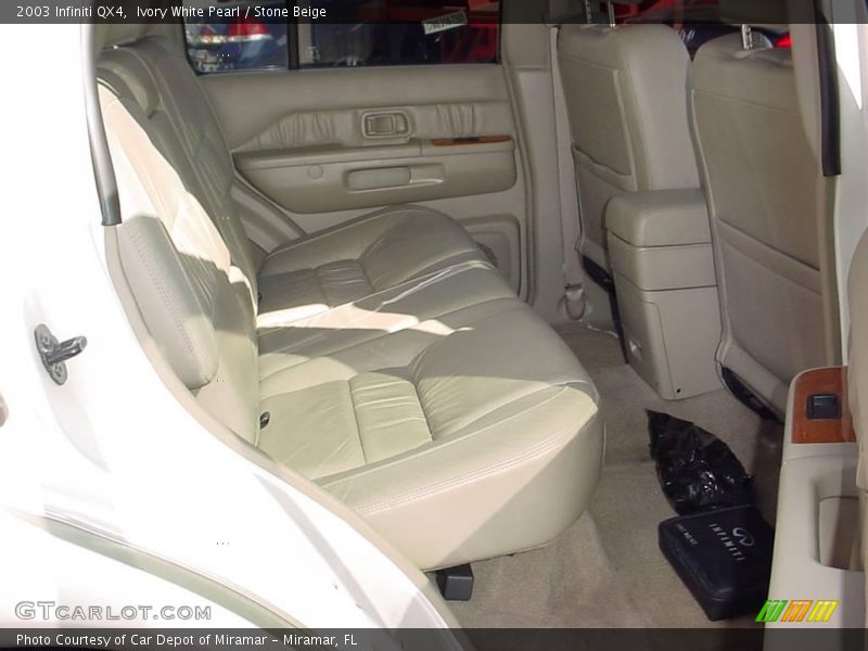 Ivory White Pearl / Stone Beige 2003 Infiniti QX4