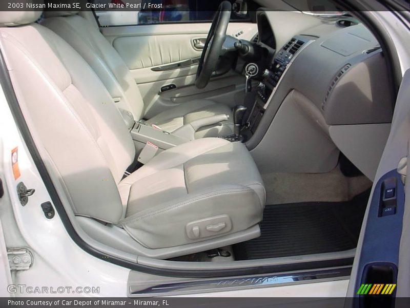 Glacier White Pearl / Frost 2003 Nissan Maxima SE