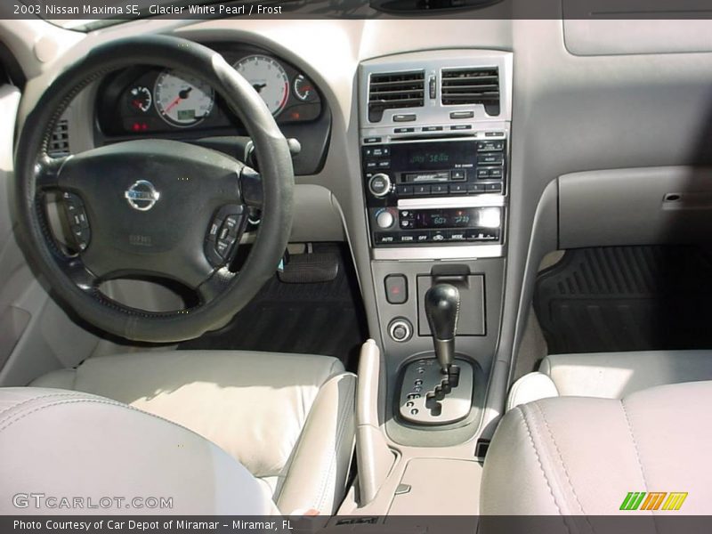 Glacier White Pearl / Frost 2003 Nissan Maxima SE