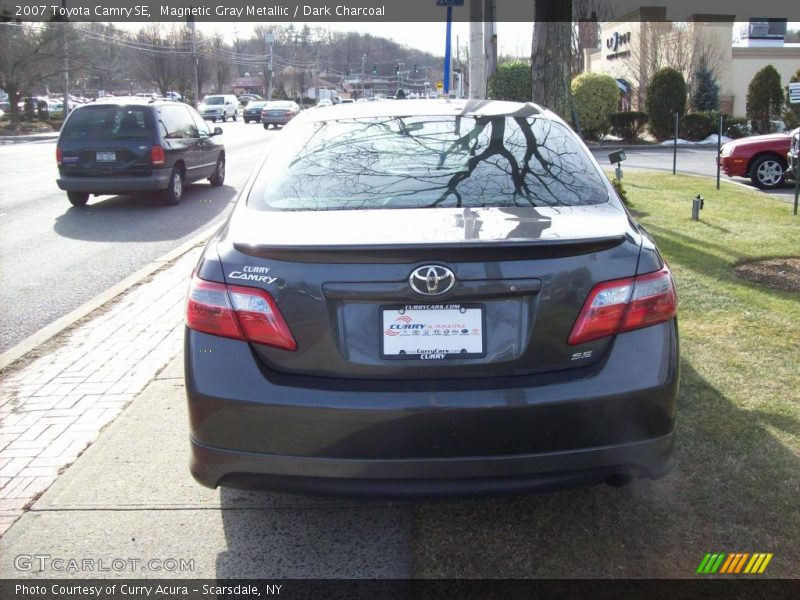 Magnetic Gray Metallic / Dark Charcoal 2007 Toyota Camry SE