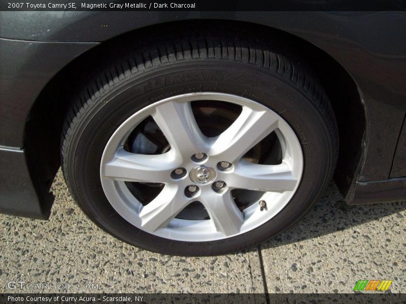 Magnetic Gray Metallic / Dark Charcoal 2007 Toyota Camry SE