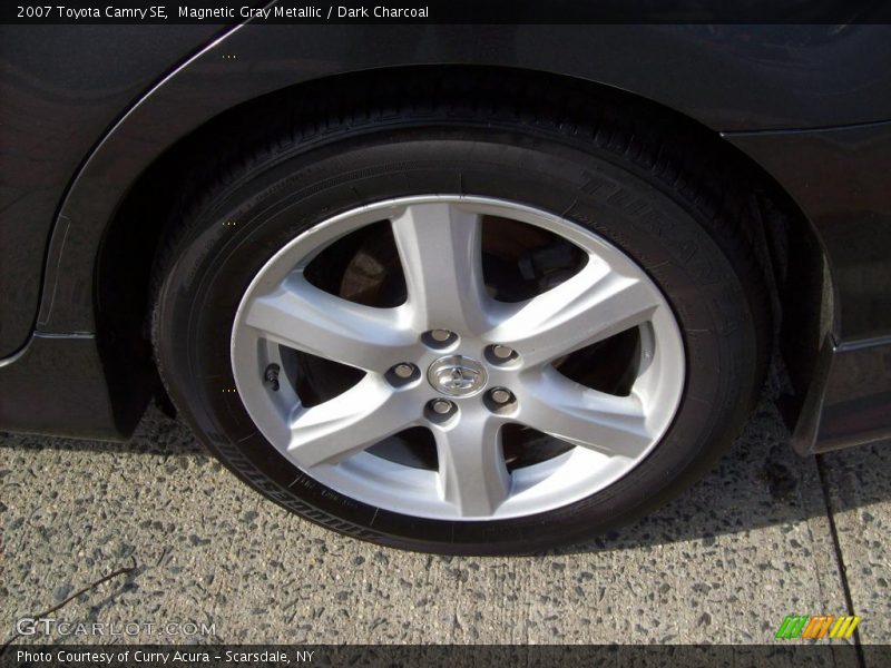 Magnetic Gray Metallic / Dark Charcoal 2007 Toyota Camry SE